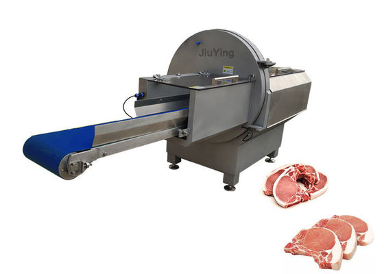 Máquina azul de la cortadora de la carne de la industria del transportador con el sistema de la porción